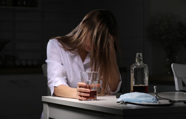 Symptoms Associated With Stopping Alcohol And How To Handle